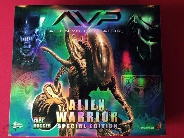 Hot Toys Alien vs Predator warrior special edition face hugger